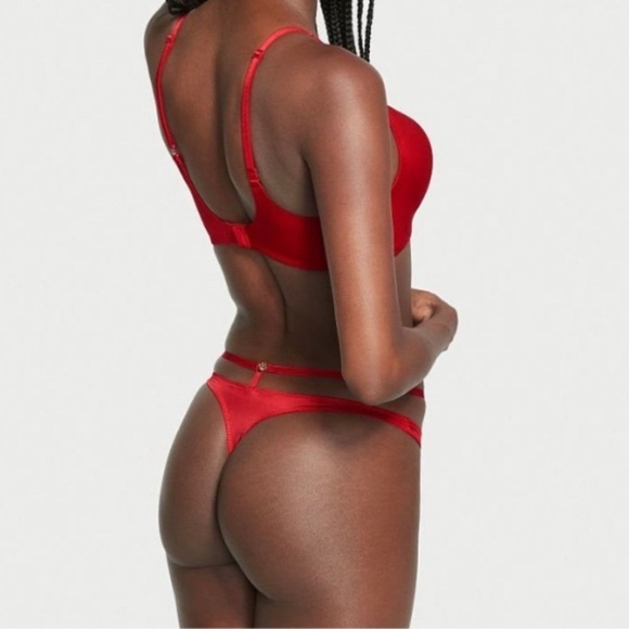NWT Victoria’s Secret Very Sexy Strappy Thong Silky Smooth Satin V-String Panty - Picture 15 of 16
